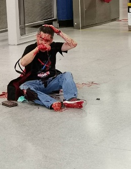 Armed robbery in metro station in Hong Kong 