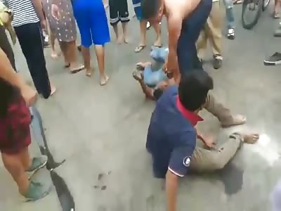 Two thieves captured and punished by angry crowds.