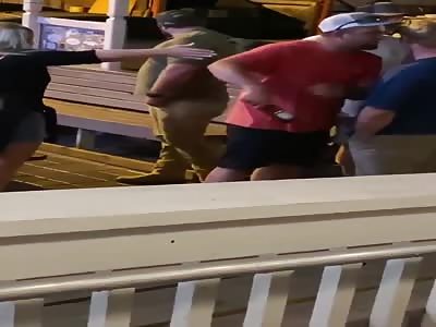 Dude sucker punched another man got knocked the fuck out 