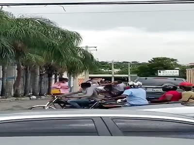 prostitutes with knife in hand rob a man 