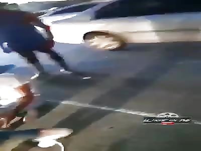 Thief with injured leg punished hard by angry crowds 