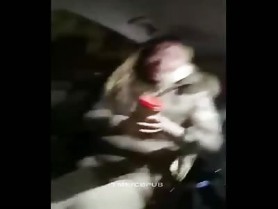 Stupid woman want to leave the taxi before paying 