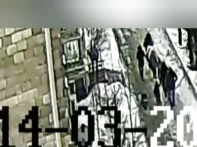 Unlucky man killed by snow block falling to his head 