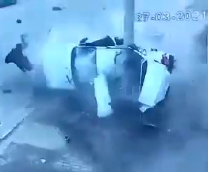Speeding car brutally hit pole leaving driver in very critical condition 