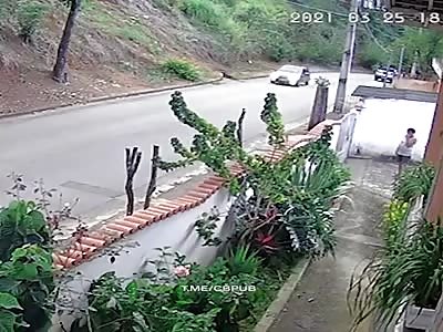 Car fall from top of mountain 