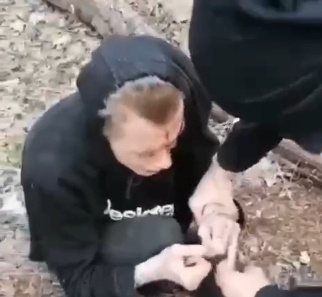 Drug Dealer Was Beaten and Has His Finger Dislocated for Selling Drugs