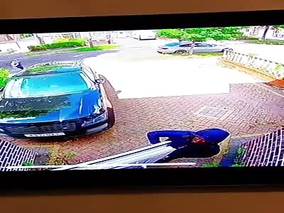 Crazy scenes These guys tried stealing the New Range Rover