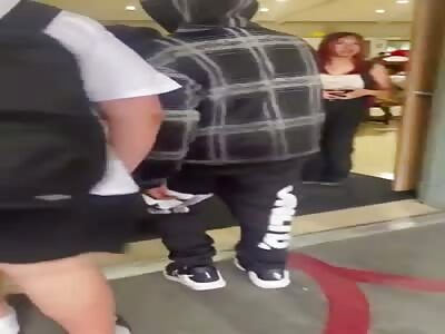 HS Student Smashes Fire Extinguisher over Students Head 