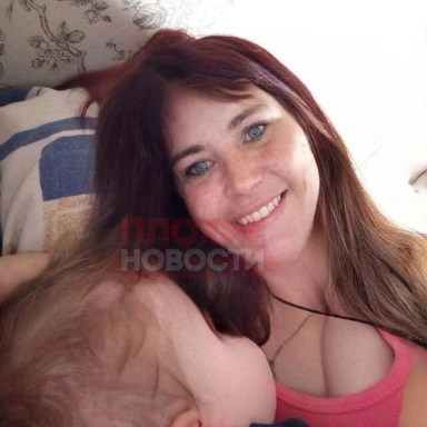 Depressed Russian woman jump from the balcony 