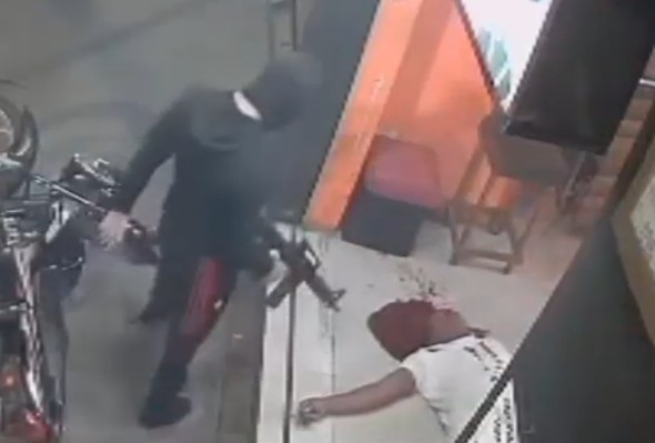 Massacre Inside Night Club In Ecuador (CCTV,aftermath)