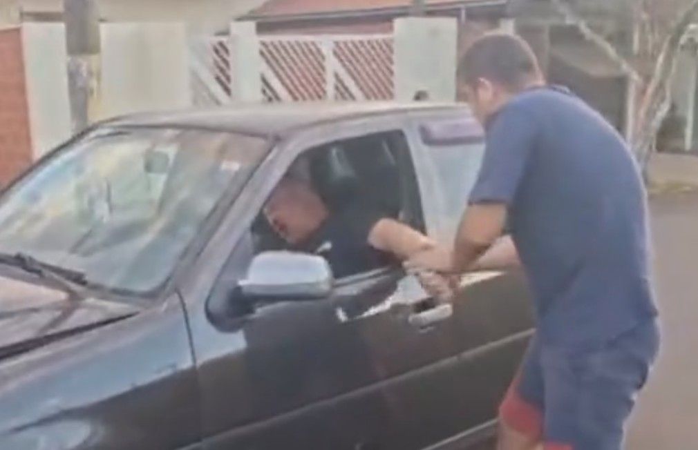 Drunk Driver Gets Beaten Over Fender Bender