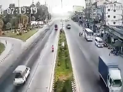 ACCIDENT: truck wheel hits woman's head