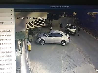 accident Motorcyclist loses control. and loses his life in the impact