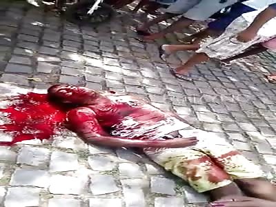 MAN KILLED BY KNIVES