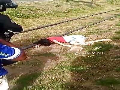 WOMAN IS ATROPELLED BY, (METRO DE CARIRI BRAZIL)