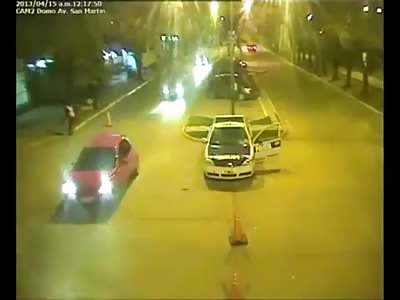 ACCIDENT. POLICE, IS ATROPELLED BY THE MOTORCYCLE