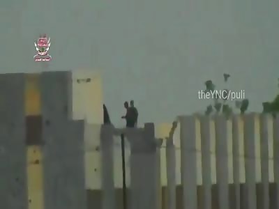 Giant brigades targeting snipers and Houthi gunmen in Hodeidah with a 