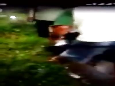 thief brutally beaten with kicks and helmets