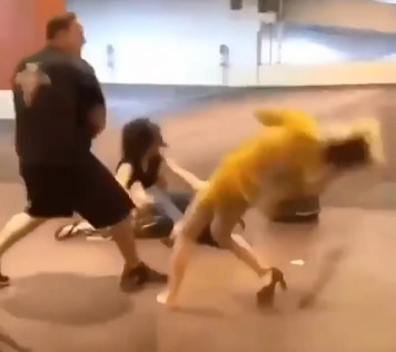 Brutal Knock Out At Train Station