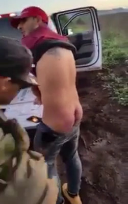 Robbers Spanked with Board for Stealing from Business in Sinaloa, Mexico