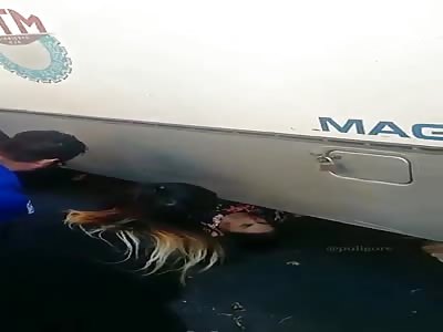 QuerÃ©taro A 50-year-old woman died after being hit by a truck