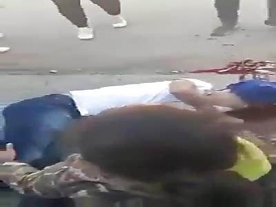 Mexico Sicarios of the Nuevo Laredo Cartel, execute a man