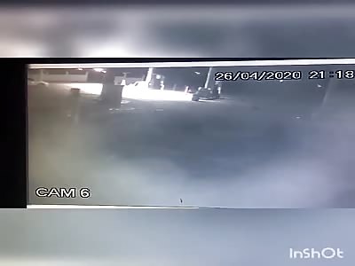 CCTV. Police officer gets several shots in robbery