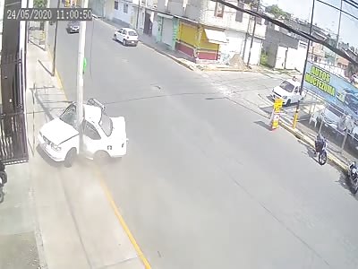 They chased a taxi driver to finish him, and he died on the spot