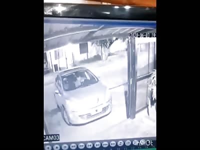 Federal Sergeant killed a thief who tried to steal his car. 