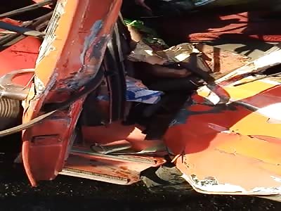 ACCIDENT. Man totally crushed by truck 