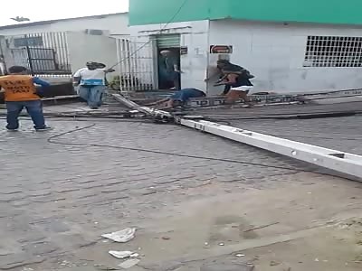 thousand ways to die!! the light pole fell and she lost her life 