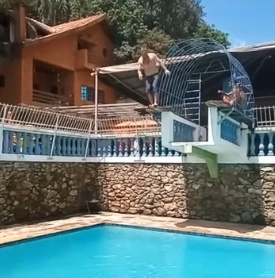 Breaking Neck on Swimming Pool
