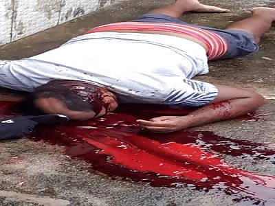 normal day in Brazil. ðŸ‡§ðŸ‡·mankilled with several shots at the door of 