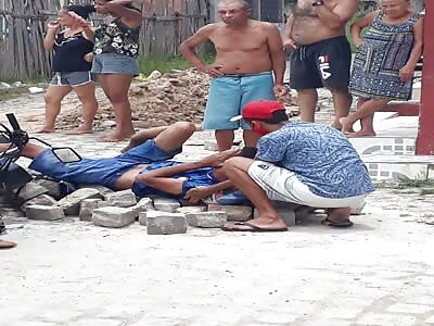 motorcyclist in agony with his leg shattered after losing control 