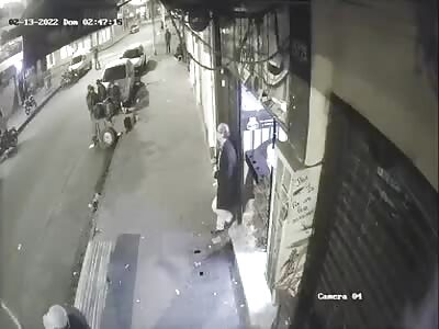 Hooded subject shot three men in the head south of Bogotá 