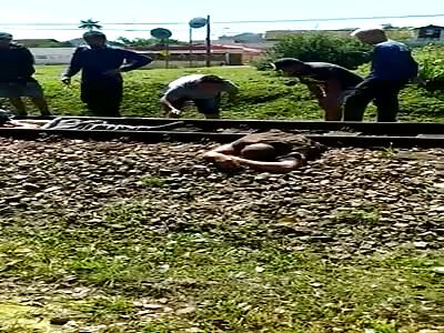 doubtful death man split in half by three