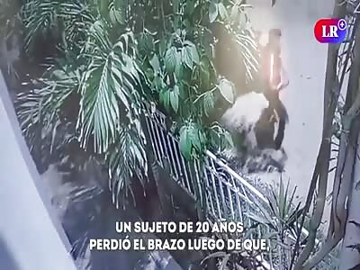 Extortionist was going to leave explosive in victim's house, but it exploded before and he lost his arm