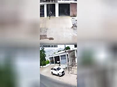 WATCH THIS MAN BEING KILLED WITH SEVERAL SHOTS