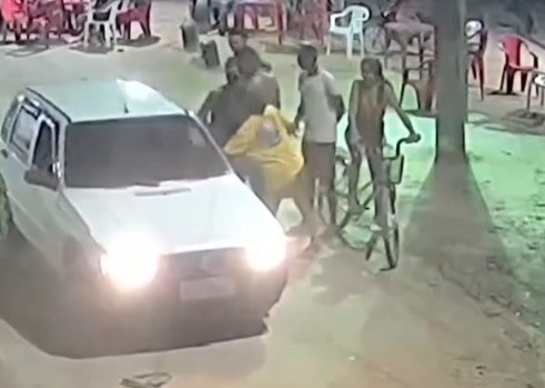 PEOPLE INJURED IN SHOOTOUT