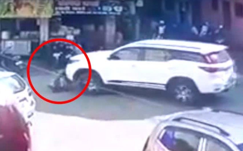Old Man Sitting On The Road Killed By SUV In India