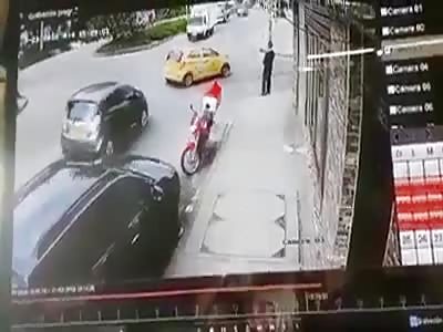 Shocking!! Man faints and has his head run over by a bus