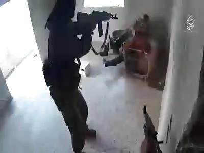 New ISIS Executing Two Soldiers Caught Taking A Break