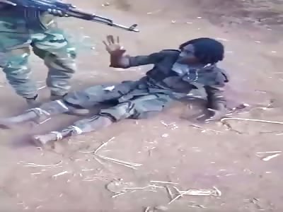 Wounded Soldier Gets Executed By Headshot Via AK47