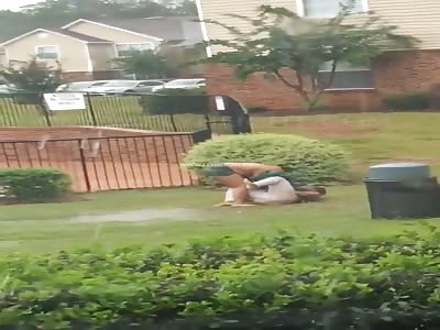 Two Girls Settle Their Beef By Throwing Hands During Hurricane Irma