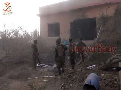  Cameraman shoots exact moment that a bomb exlode in soldiers of Peshmerga forces