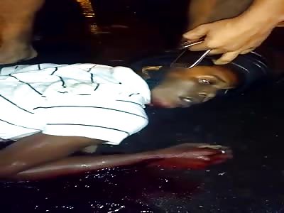 The thief assaulted the victim and killed him with a blow to the neck.