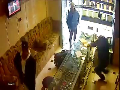 Pain seller is brutally murdered in a jewelry store