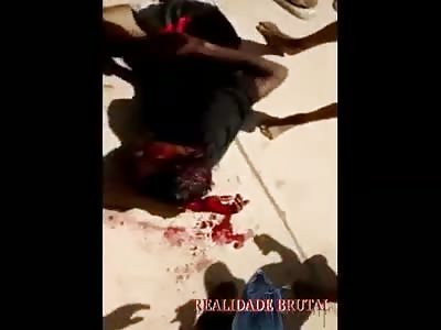 Thief brutally beating 