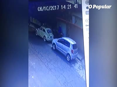 police being executed in brasil street 