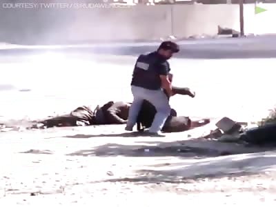 shocking :Kurdish TV Reporter Helps Civilians Injured By Hashd-Al-Shaabi In Kirkuk